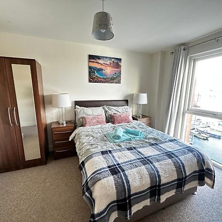 Coastline Apt Nearby The Beach Swansea Bagian luar foto