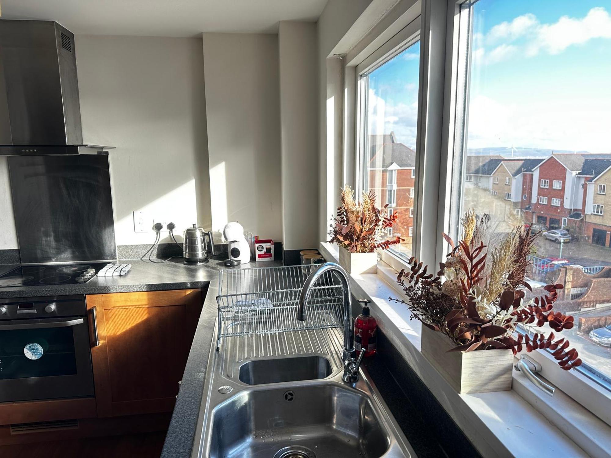 Coastline Apt Nearby The Beach Swansea Bagian luar foto